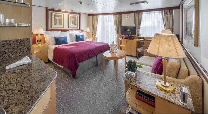 Cunard Cruise Line QV Queens Suite Q5 0.jpg